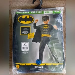 COPY - Child size small 4-6 Batman Halloween costume.